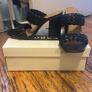 Lightly worn bamboo braided sandals sz 8